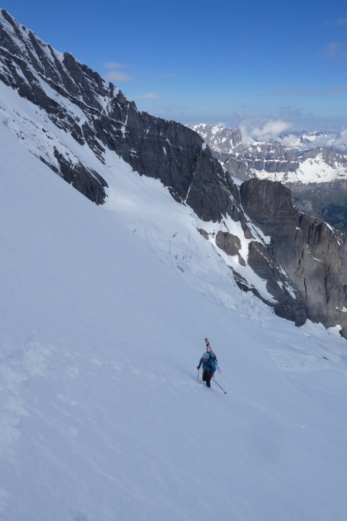 Solitude du skieur(se) alpiniste.