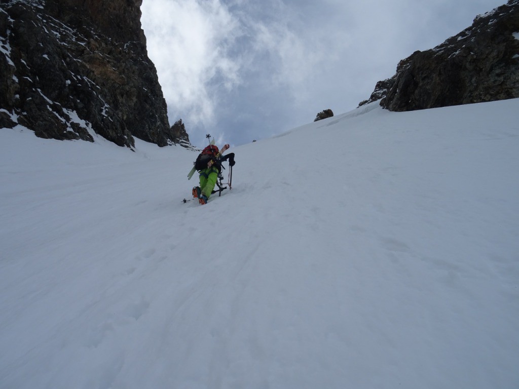 #16 Ca penche Ca penche