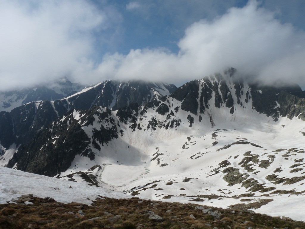 Monte della Valetta et Aver dans les nuages.