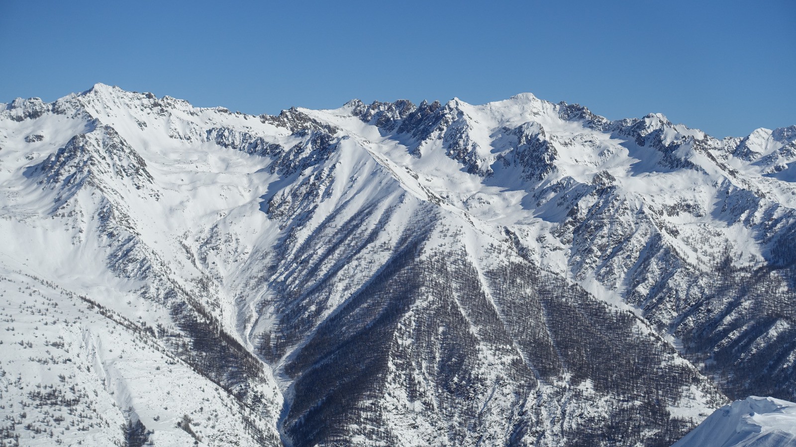 Mont Ténibre et chaînon frontalier