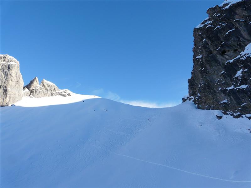 Col Sud del cros (2295m) : Ca ventille là haut !