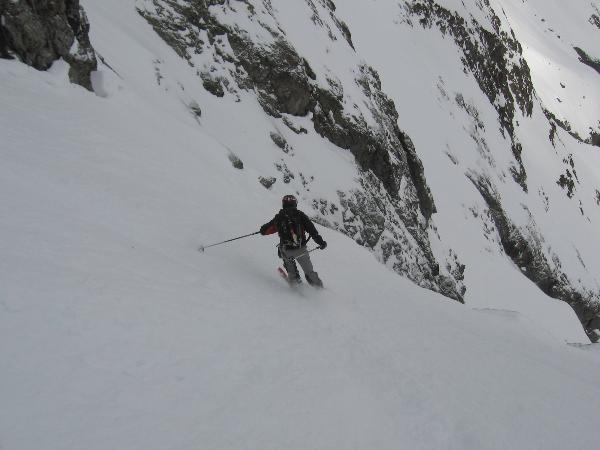 Couloir NE Cornes de Loriaz : Laurent à la descente