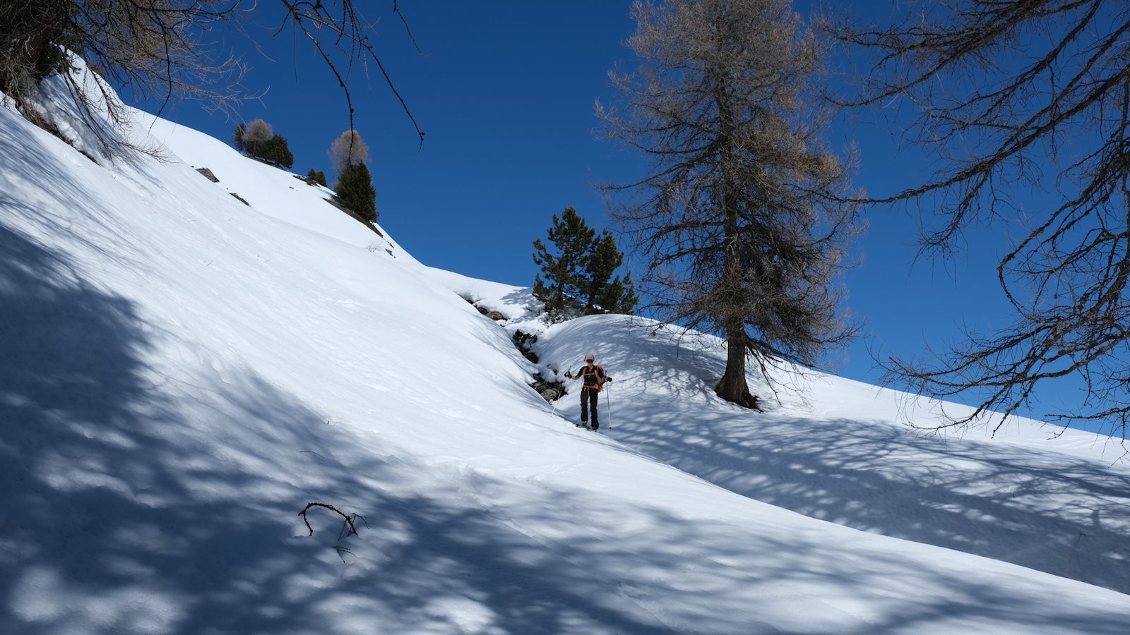 Quelques portions descendantes dans la traversée en direction du Dôme de Vaugelaz.