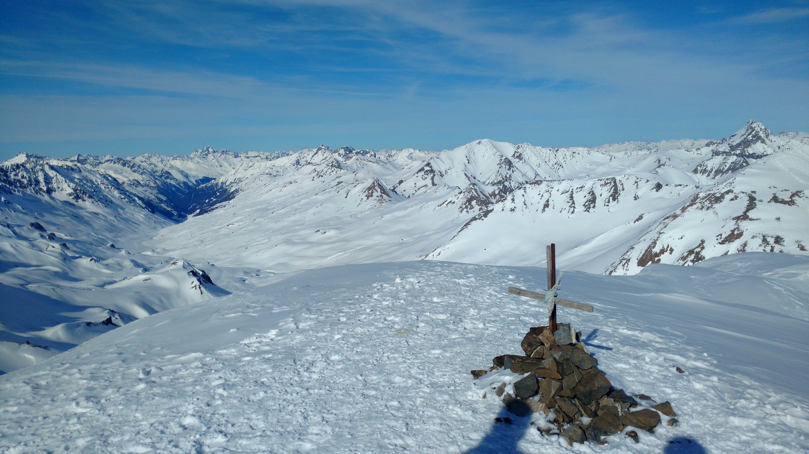 J1 : du sommet de Curuna Lada, la longue vallée jusqu'à Ischgl