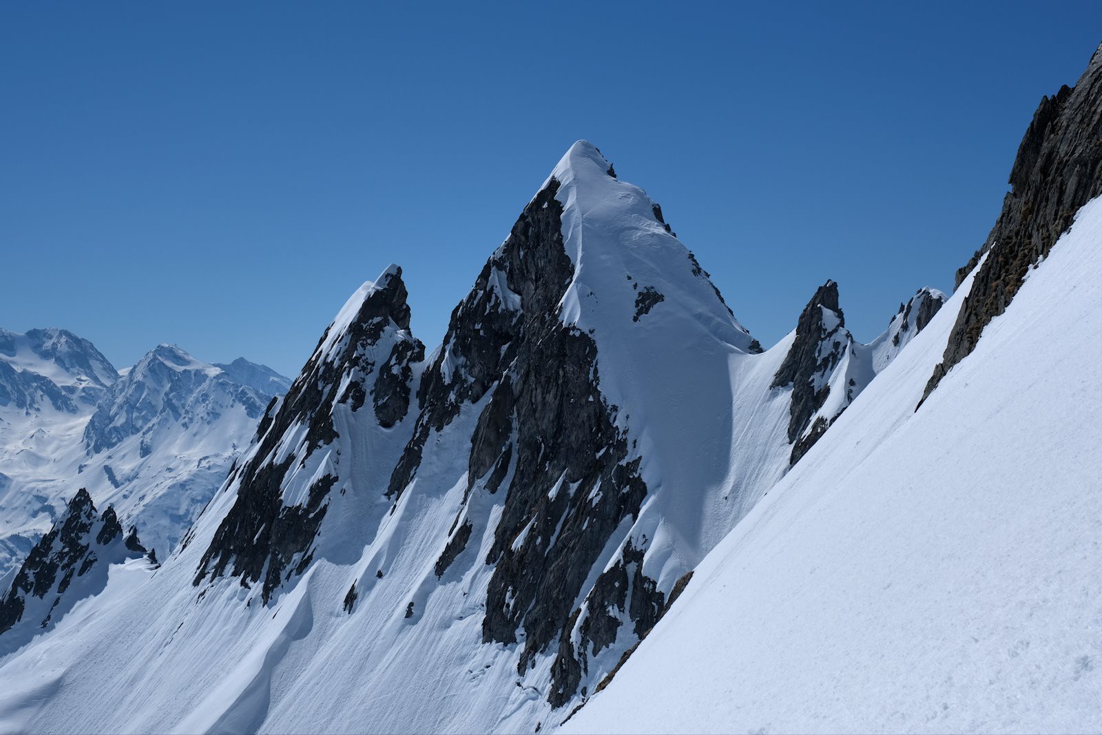 Les Aiguilles du Charvet.