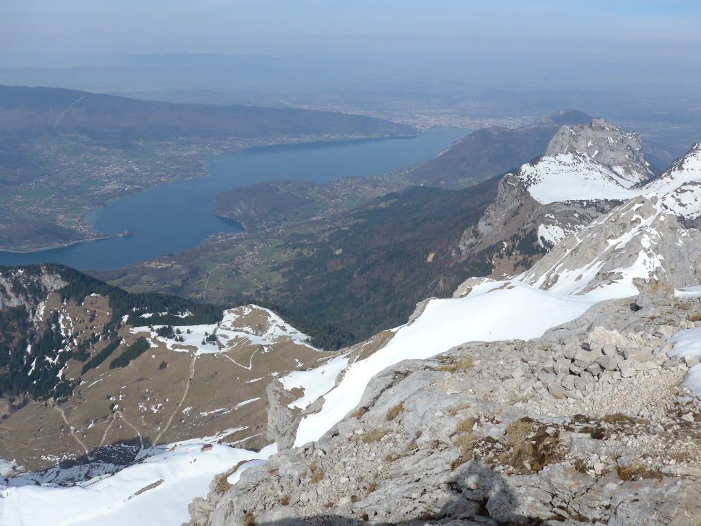 La belle vue sur le lac