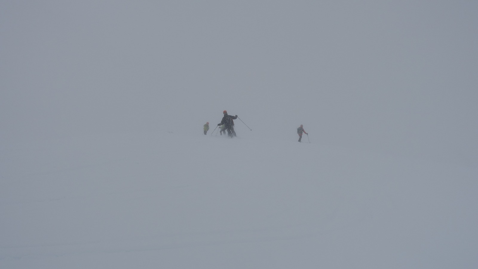 Bonne neige à la descente mais on ne voit rien