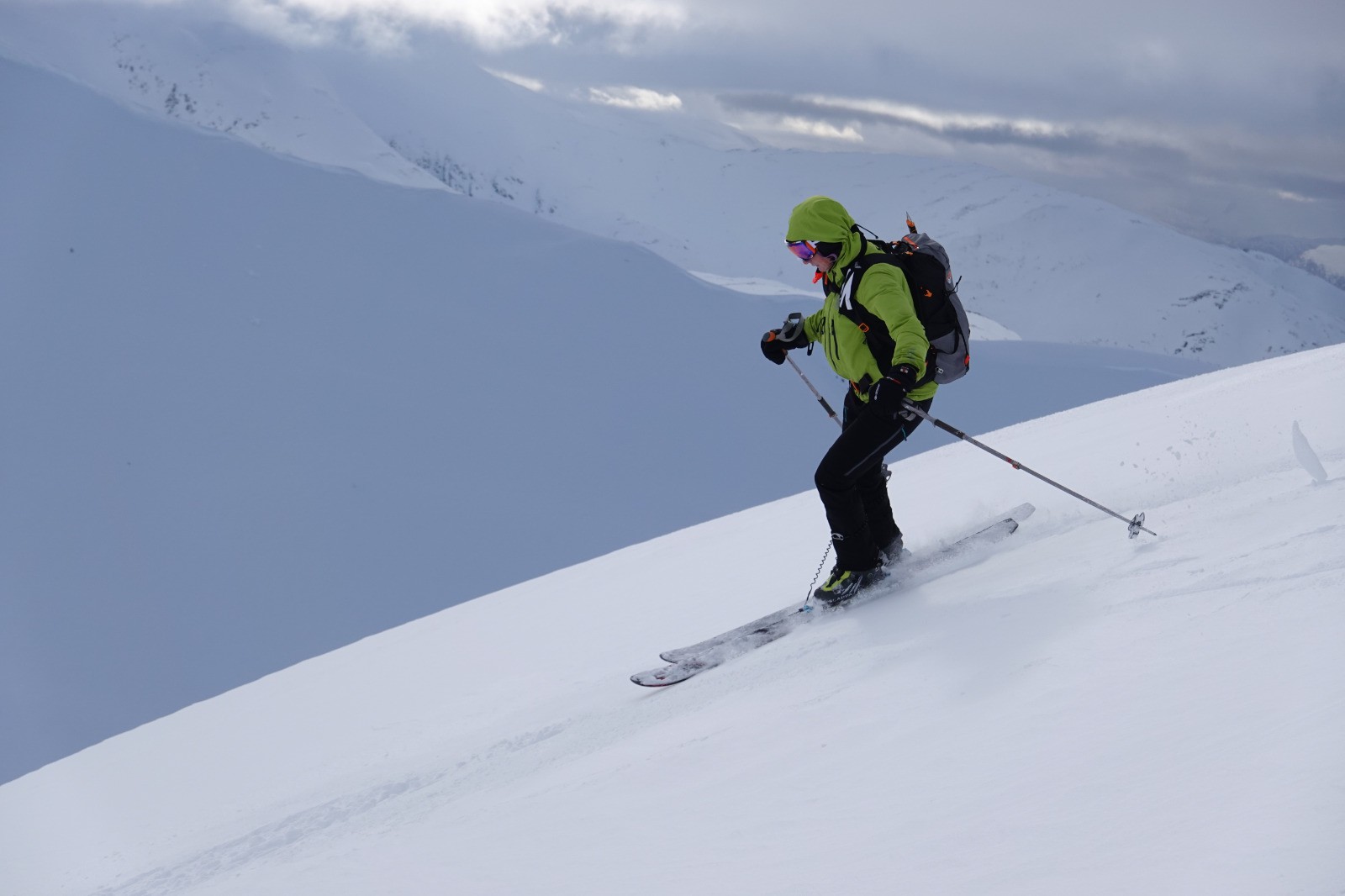 Valérie dans une neige correcte