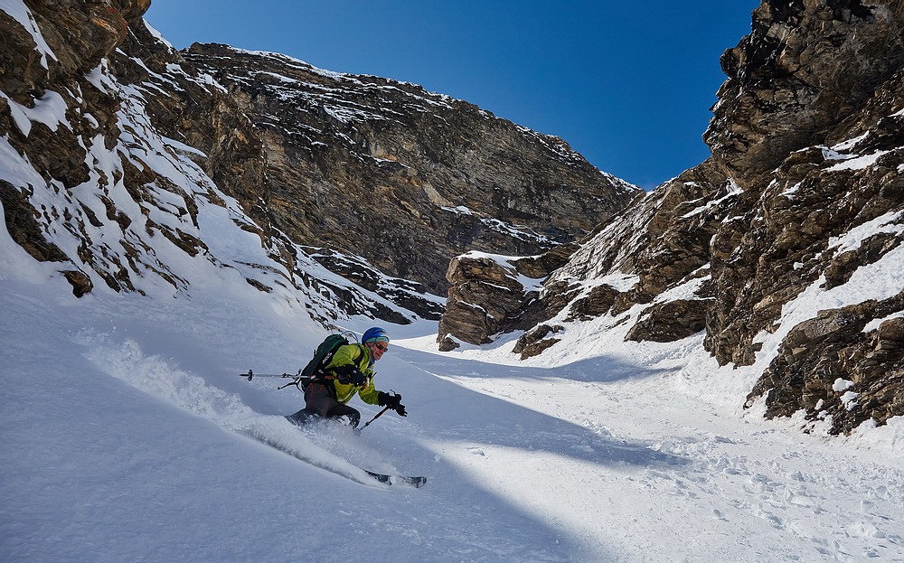 Un peu de poudre tassée à l'ombre aussi...