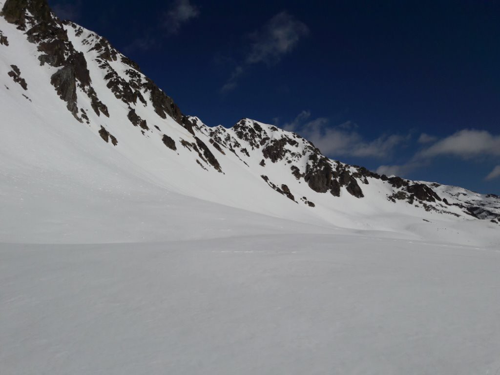 Maleterre Nord et son couloir SE skié avant Roche nègre