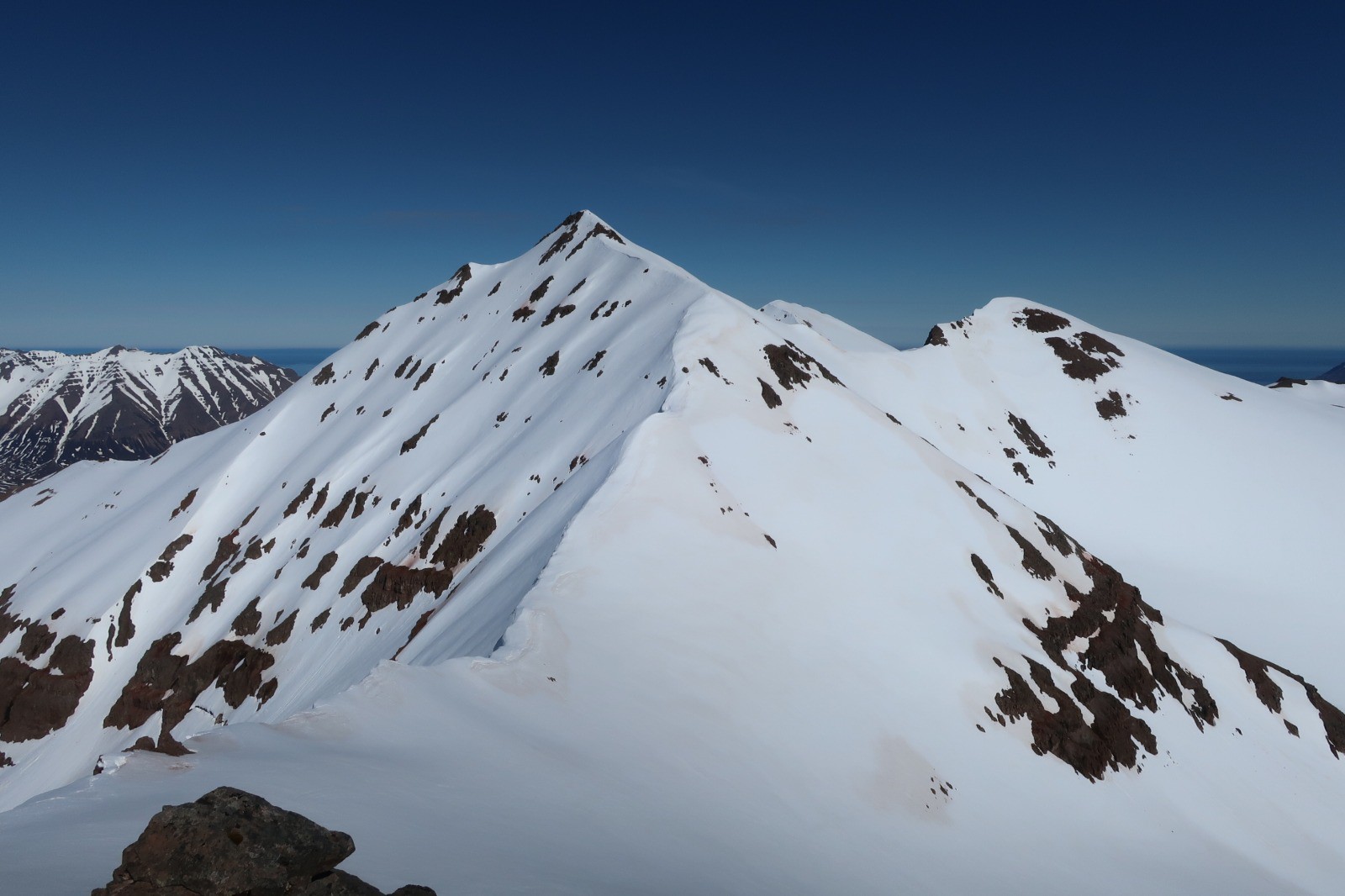 J4 : face W du Kerahnjúkur sur la gauche