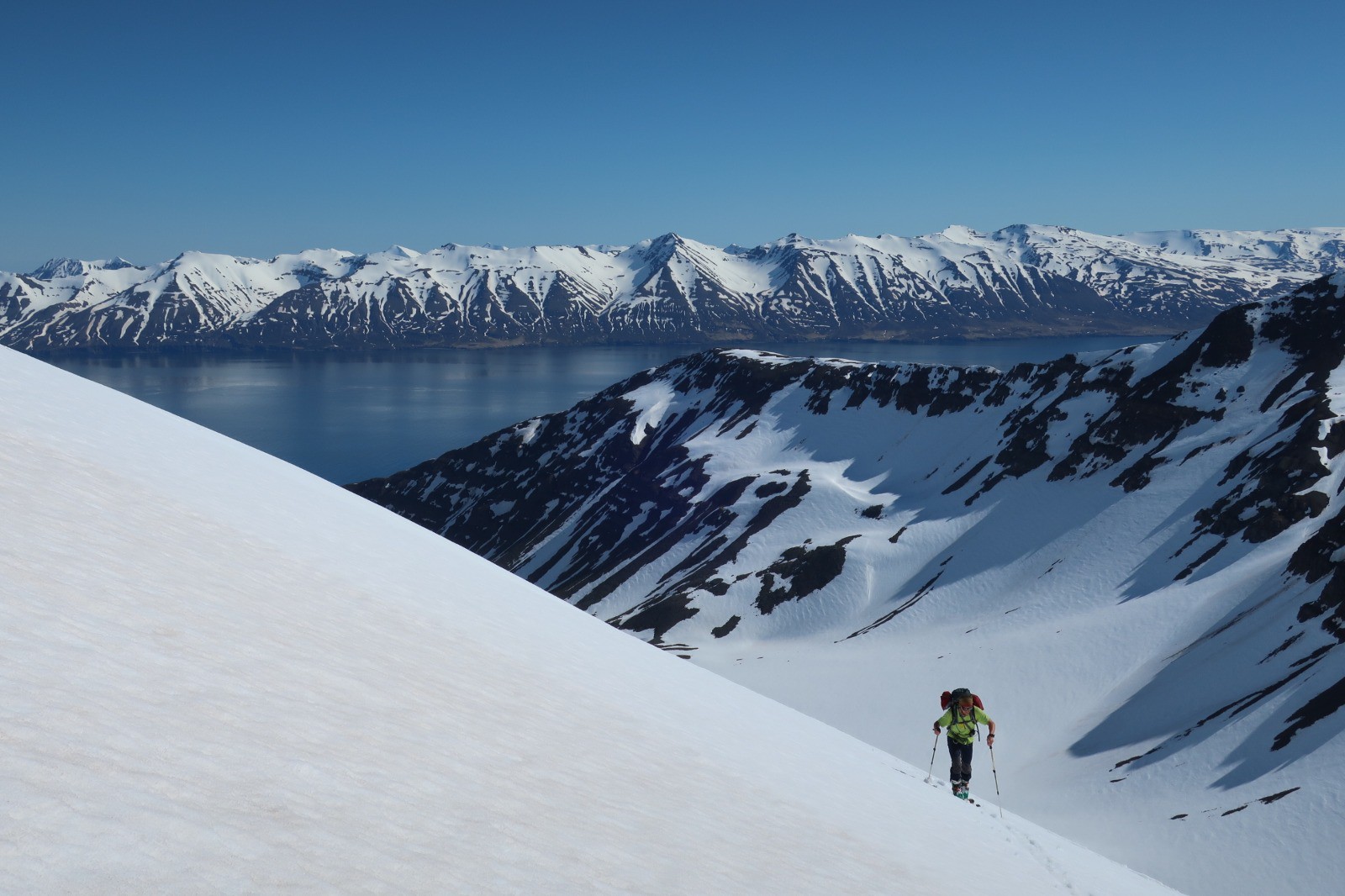 J4 : fracture de la rétine devant ces paysages...