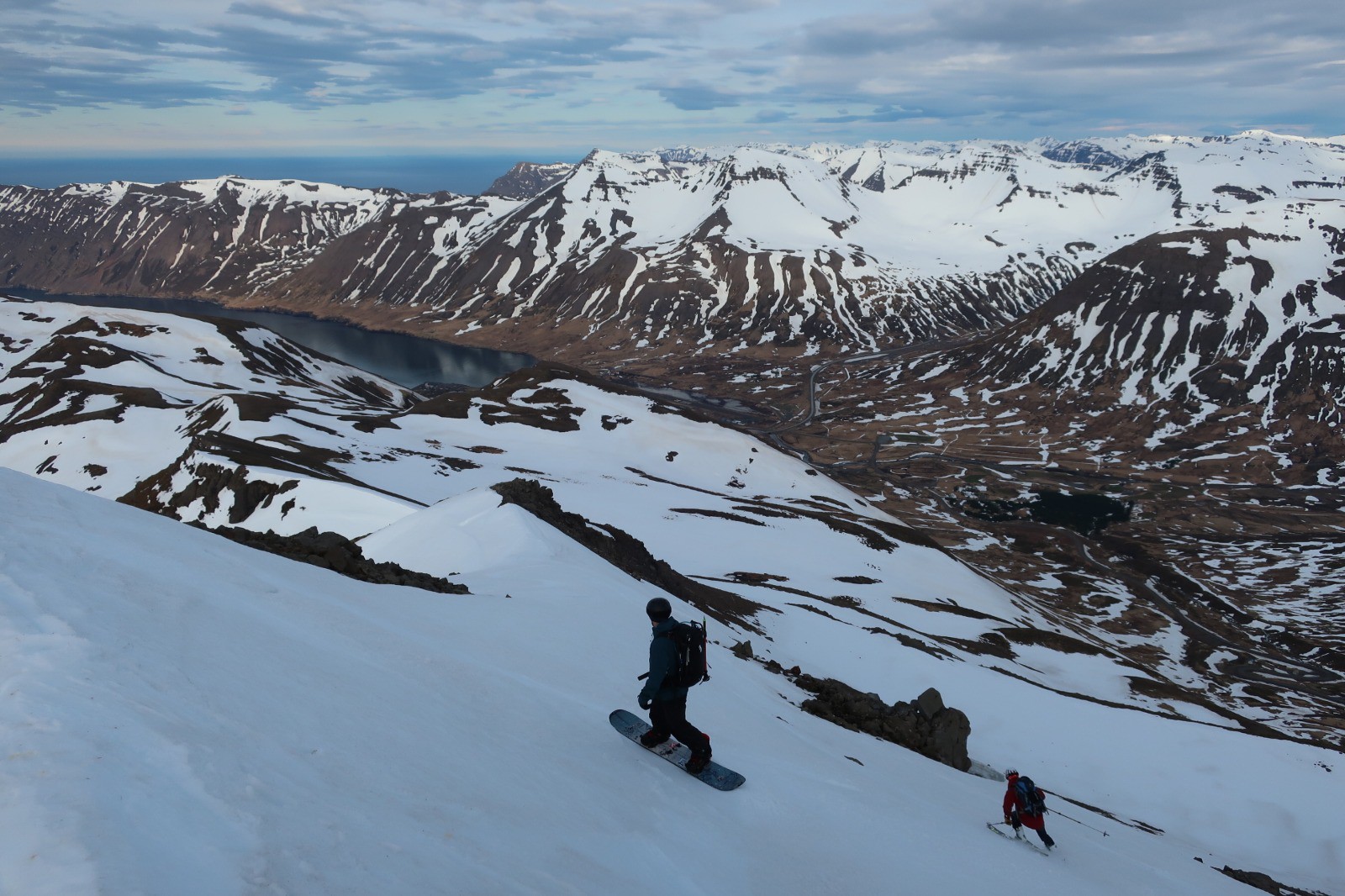 J3 : descente face Est du dernier sommet 900m