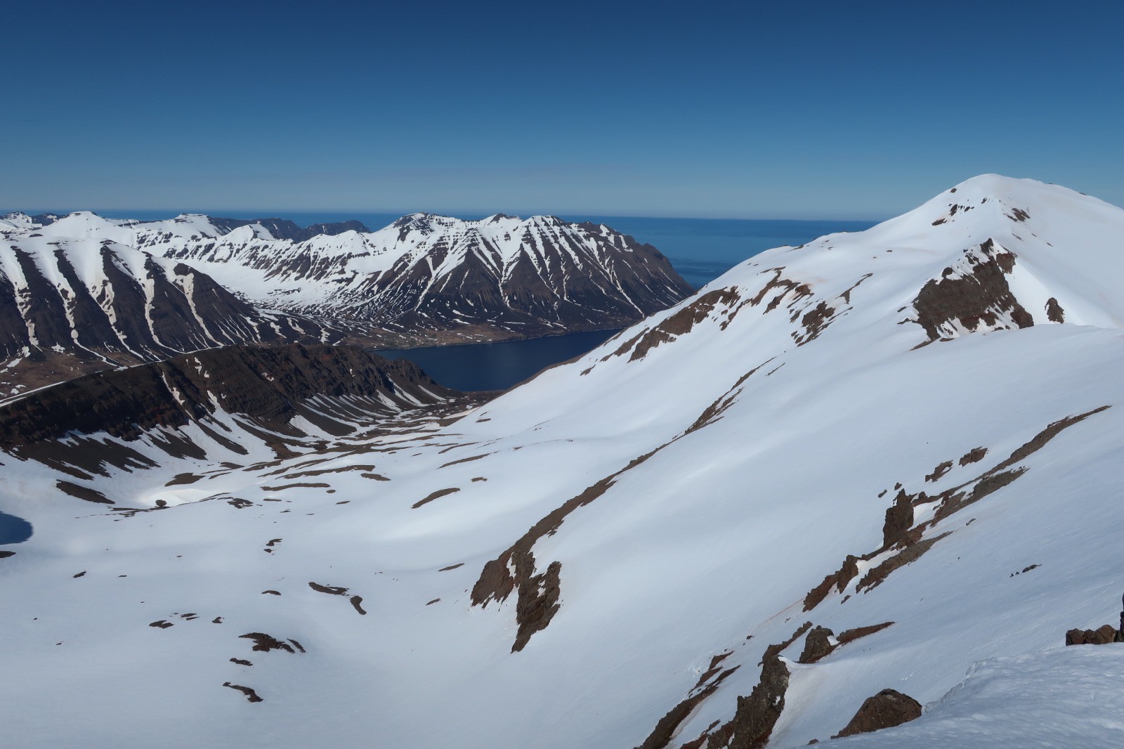 J4 : Ólasfjörður en bas