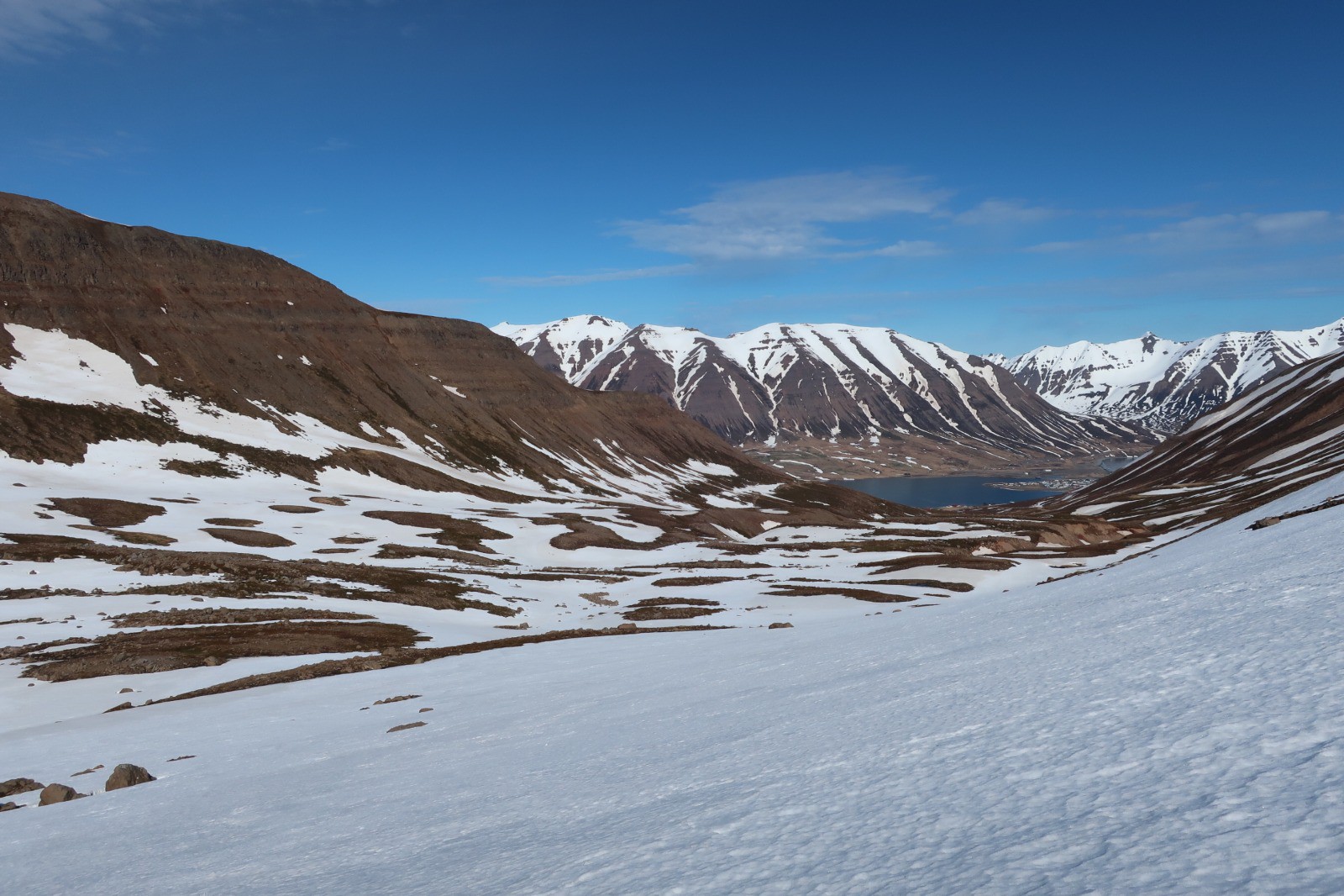 J4 : remontée de la première vallée