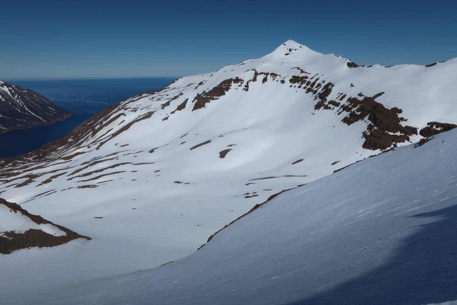 J4 : vallon Nord sous le Kerahnjúkur