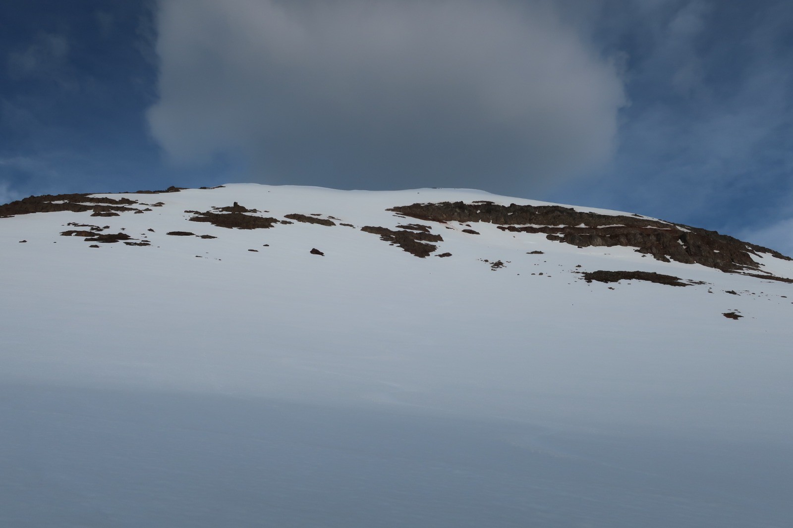 J2 : face W du Skutudalur