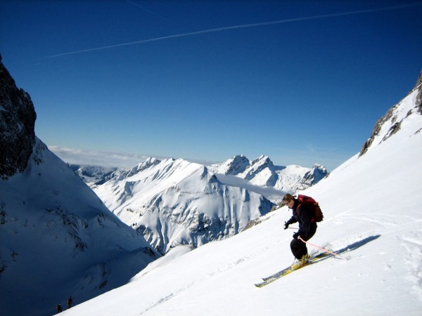 Combe des Nants : Véro dans le début de la descente