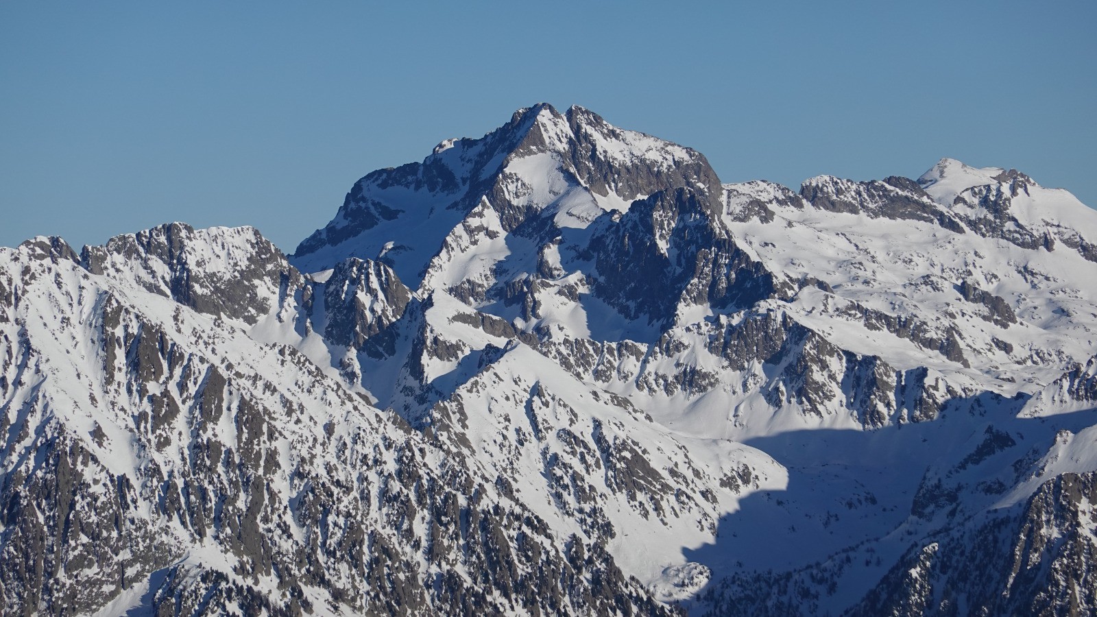 Le point culminant des Alpes Maritimes : la Cime du Gélas