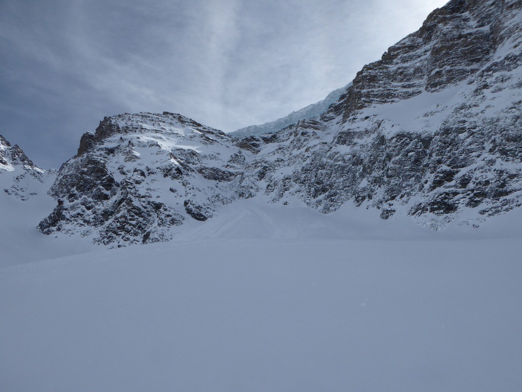 Assez imposante le glacier suspendu supérieur du Vallonnet!