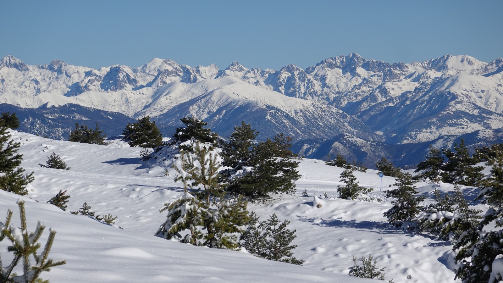 Panorama au téléobjectif de la Cime du Gélas au Mont des Merveilles