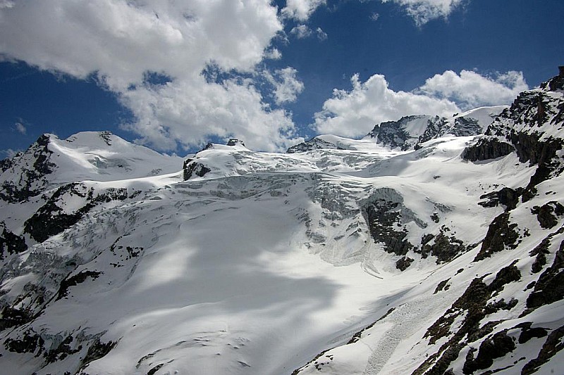 Glacier de la Tribolazione, descente sur Leonessa
