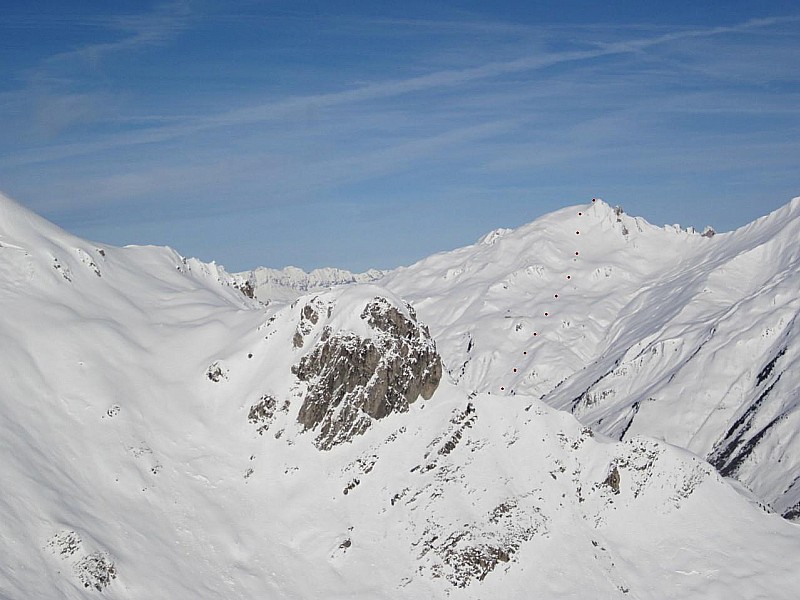 Le large versant S du Mont Coin.