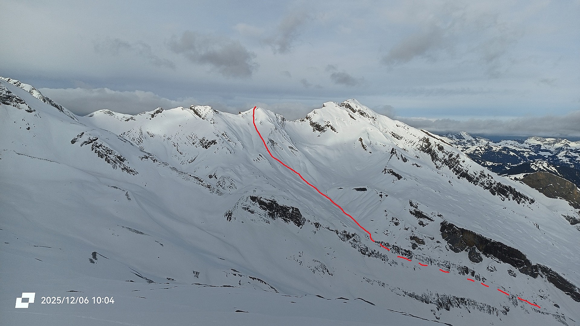 Itinéraire du topo vu depuis le Gatelhore.