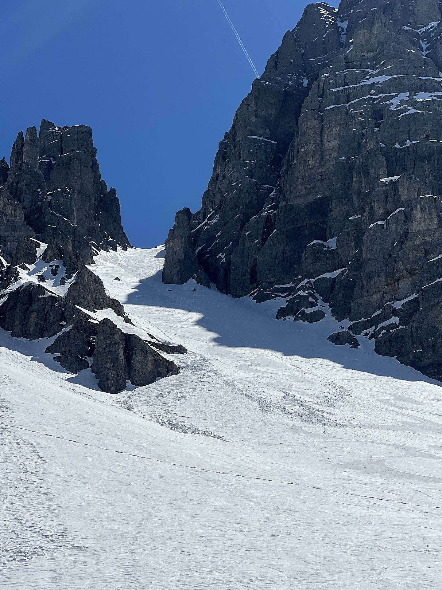 Le col de droite